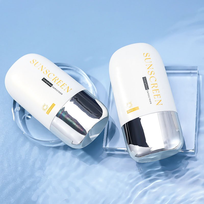 Travel size sunscreen bottle packaging for portable sun care products